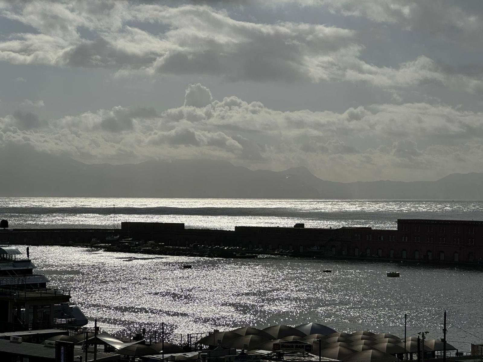 La Dimora Al Castello Central Flat Naples - My Place エクステリア 写真